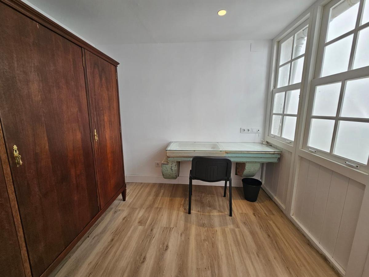 Apartamentos En El Centro - Plaza De Amboage - Wifi Феррол Экстерьер фото