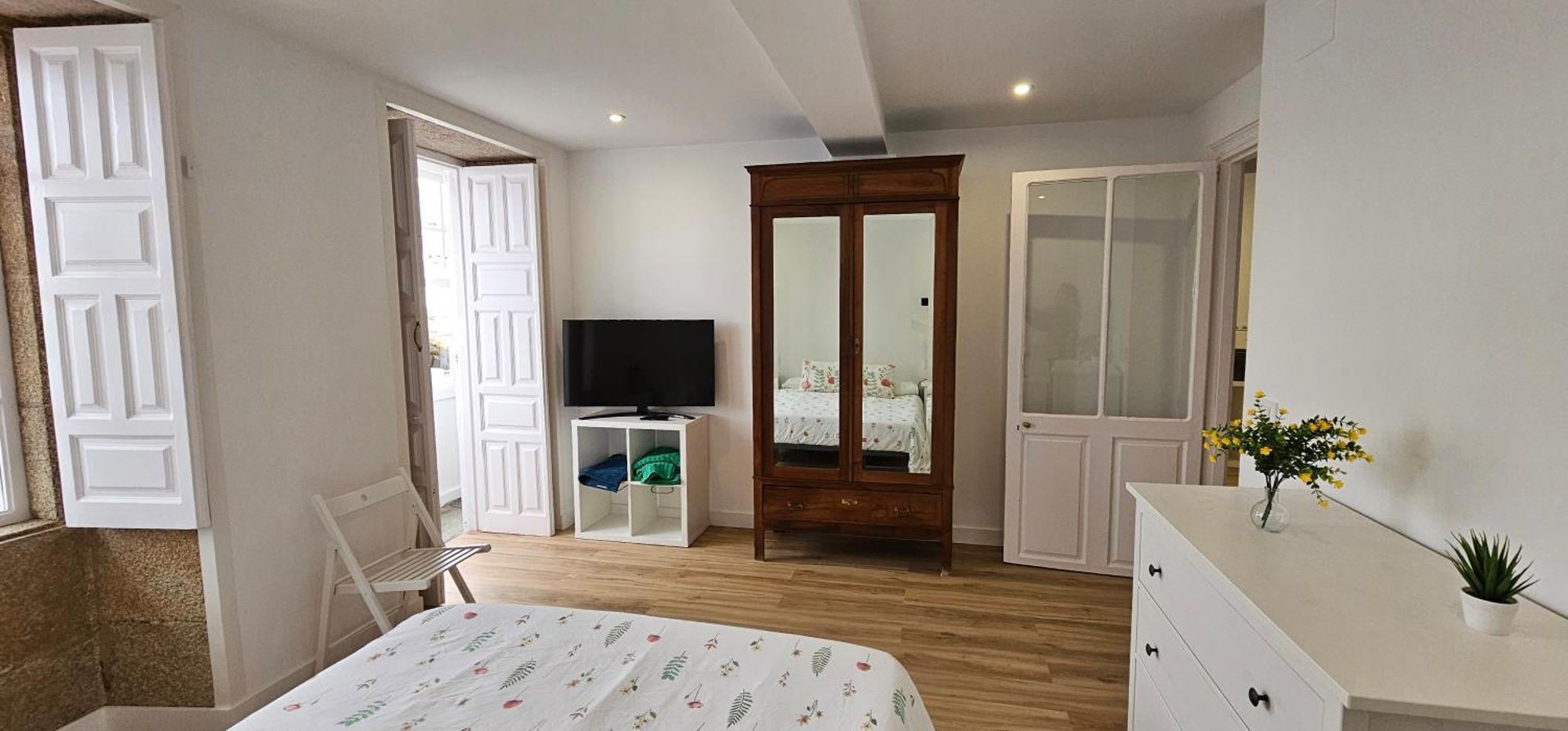 Apartamentos En El Centro - Plaza De Amboage - Wifi Феррол Экстерьер фото