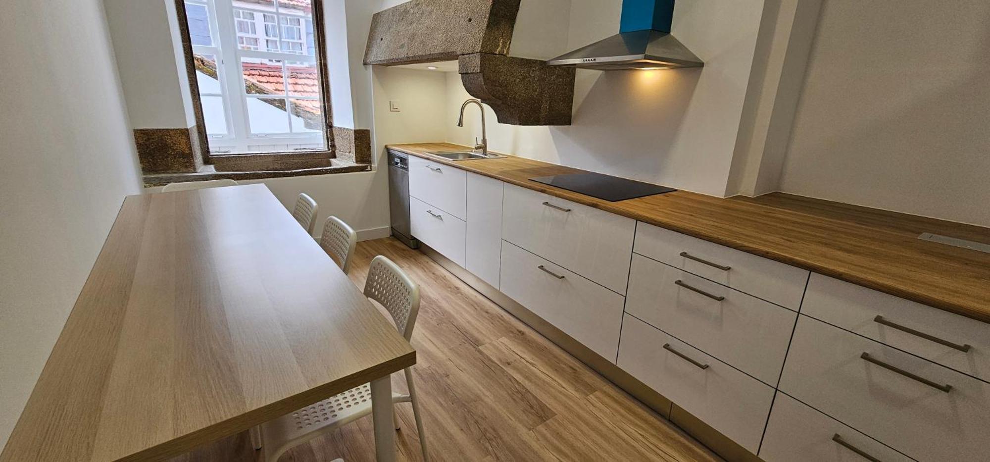 Apartamentos En El Centro - Plaza De Amboage - Wifi Феррол Экстерьер фото