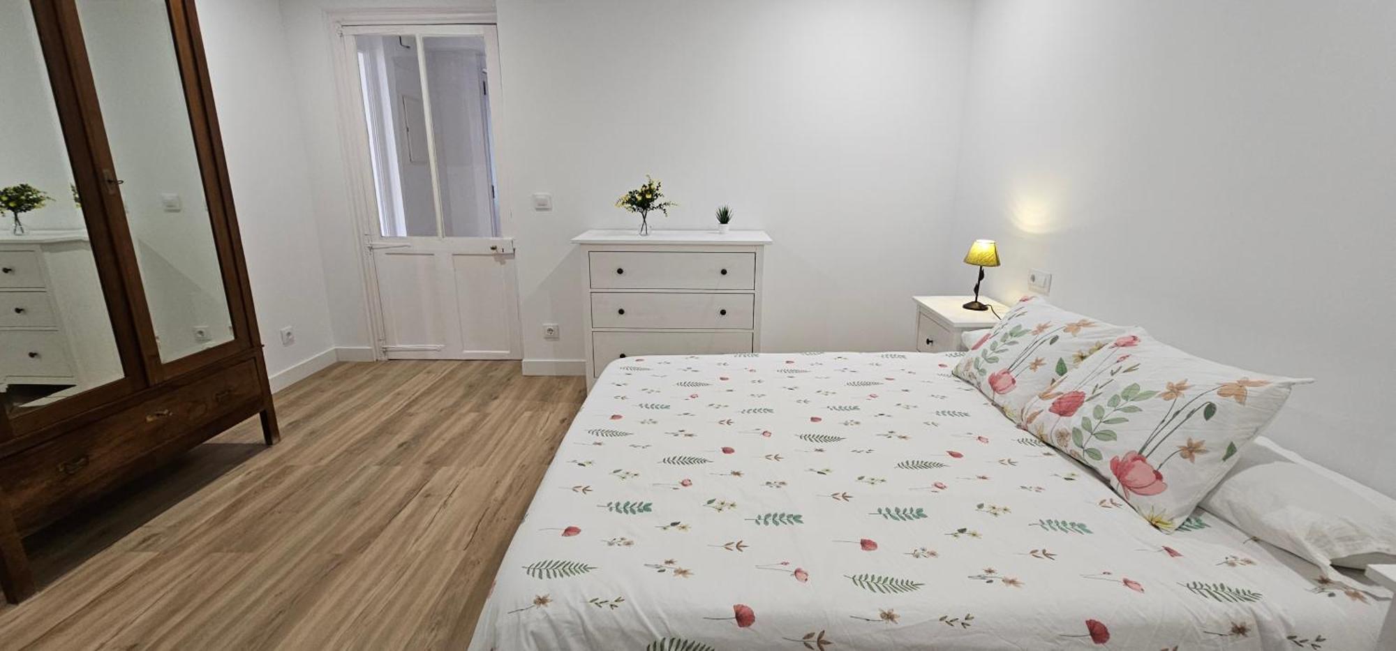 Apartamentos En El Centro - Plaza De Amboage - Wifi Феррол Экстерьер фото